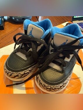 Nike Air Jordan Kids Sneakers – Black/White/Blue